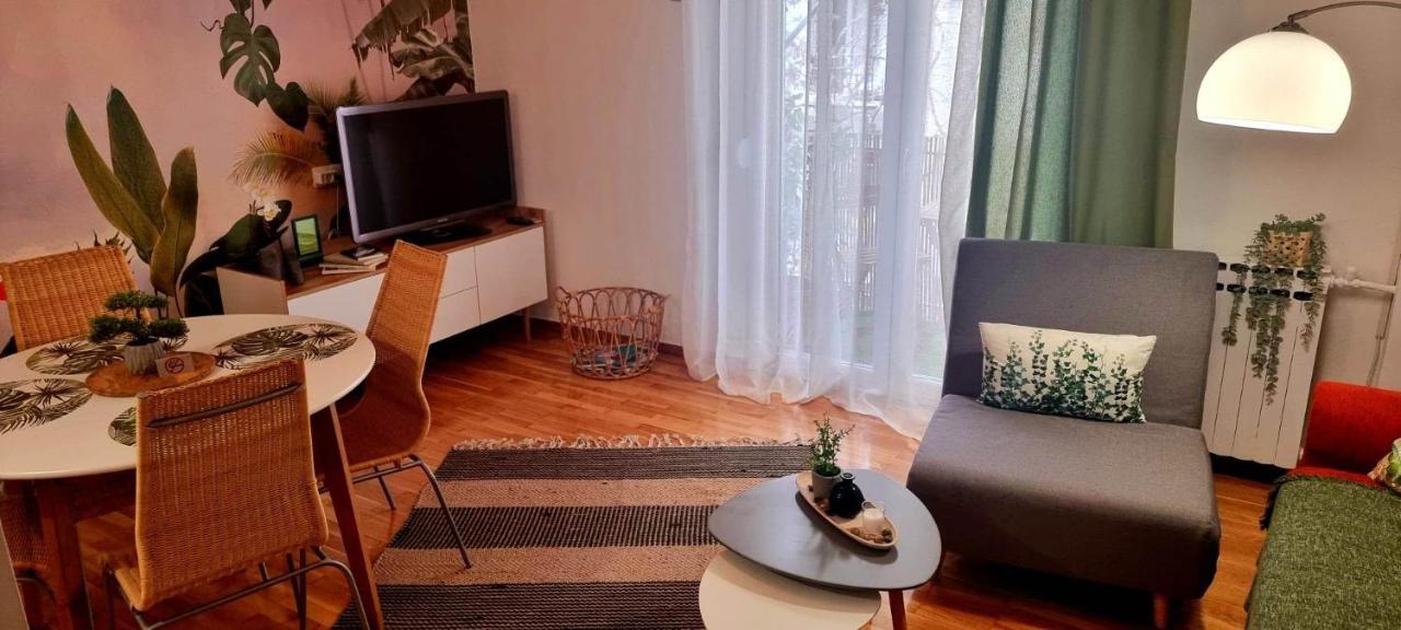 Apartment Charming House 2 *